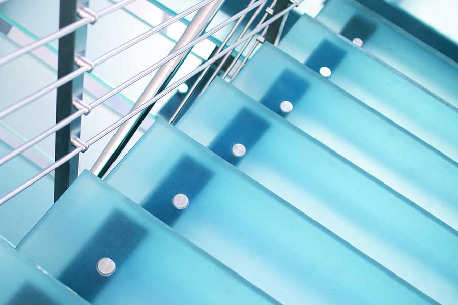 Laminated glass stair treads